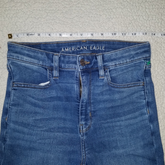 American Eagle Women's Next Level Stretch Super Hi-Rise Jegging Medium Wash - Picture 6 of 11